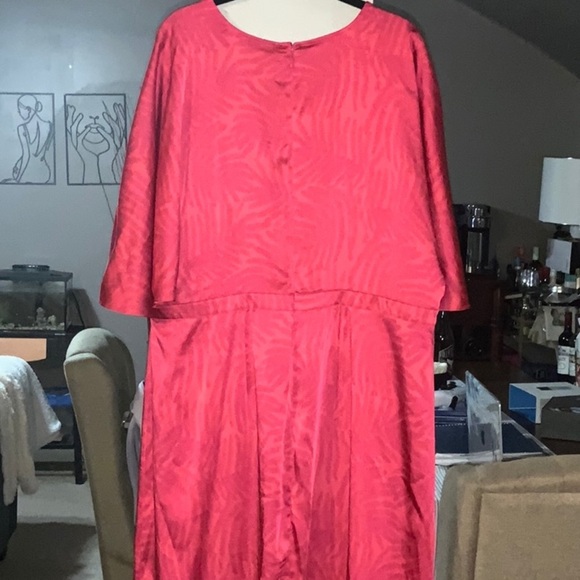 24. Fe Noel for Target kimono style dress in Fuchsia. Size 18 - Picture 6 of 10